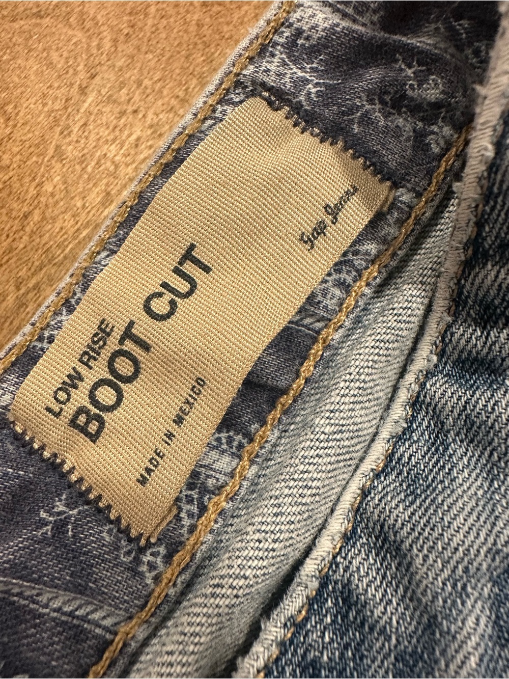 GAP Low Rise Bootcut Jeans - Picture 5 of 6